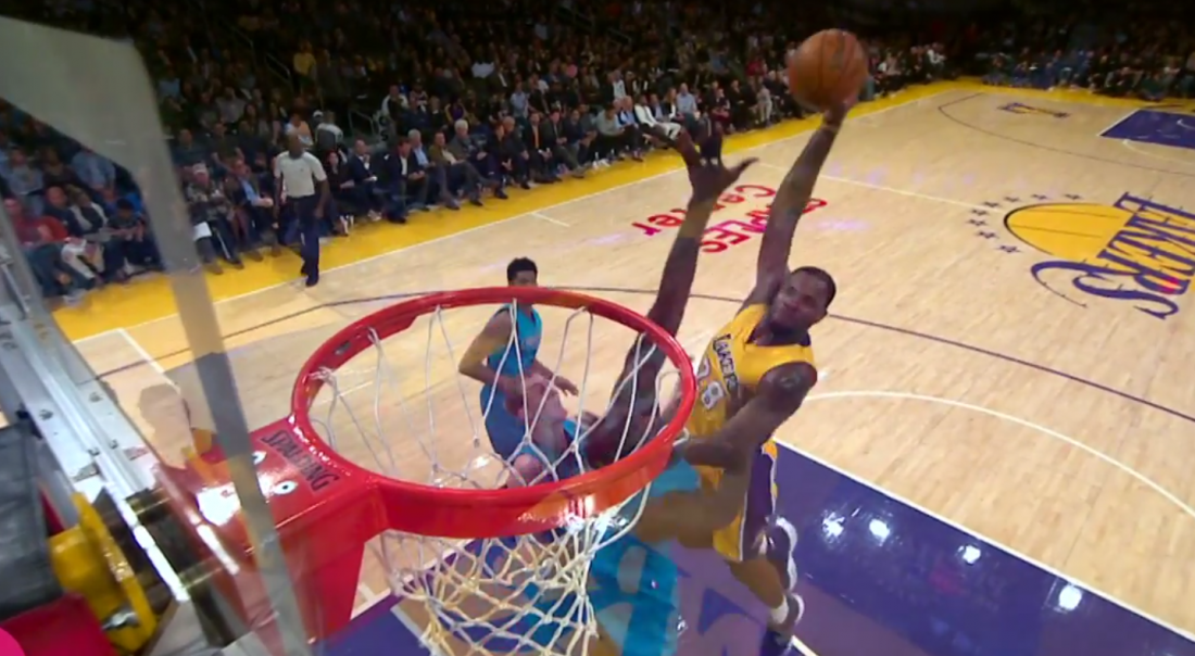 Top : Les plus gros dunks du mois