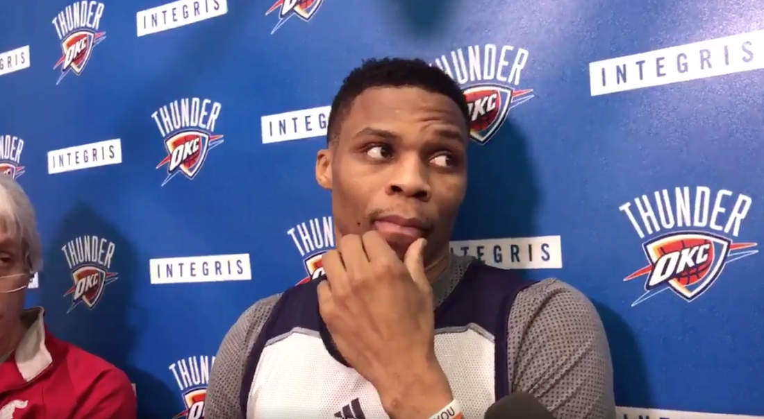 Russell Westbrook défend Roberson et se paye le banc des Rockets