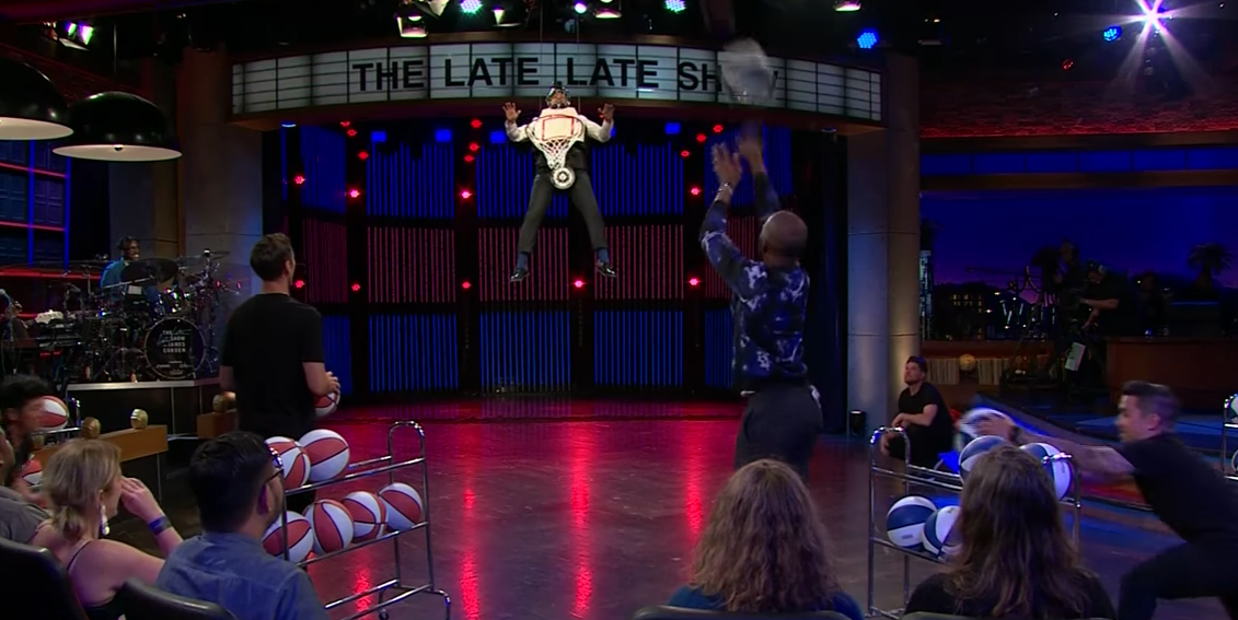 Steve Nash et Chris Paul canardent le présentateur James Corden