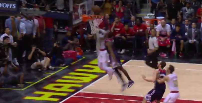 L’énorme contre de John Wall qui a fait basculer le match !