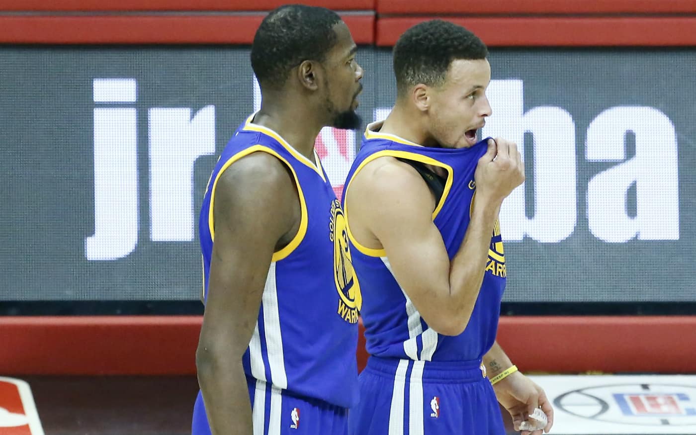 Moment-clé : Les Warriors passent un 16-0 aux Spurs dès la sortie de Leonard