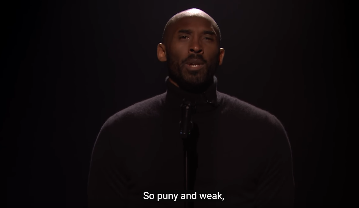 Kobe Bryant fait un slam sur Steve Urkel chez Jimmy Fallon