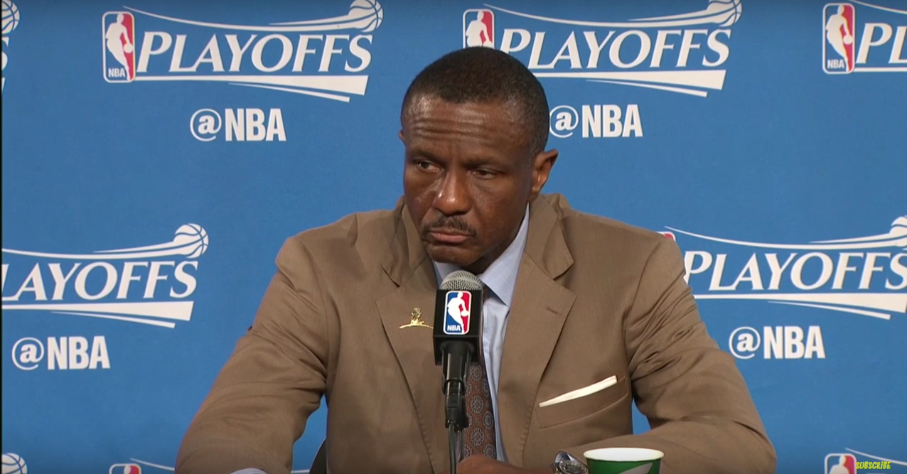 Dwane Casey veut que ses joueurs arrêtent de regarder jouer LeBron James