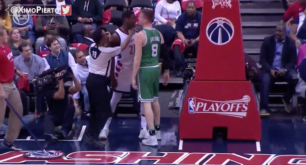 Ian Mahinmi et Jonas Jerebko aussi se sont chauffés