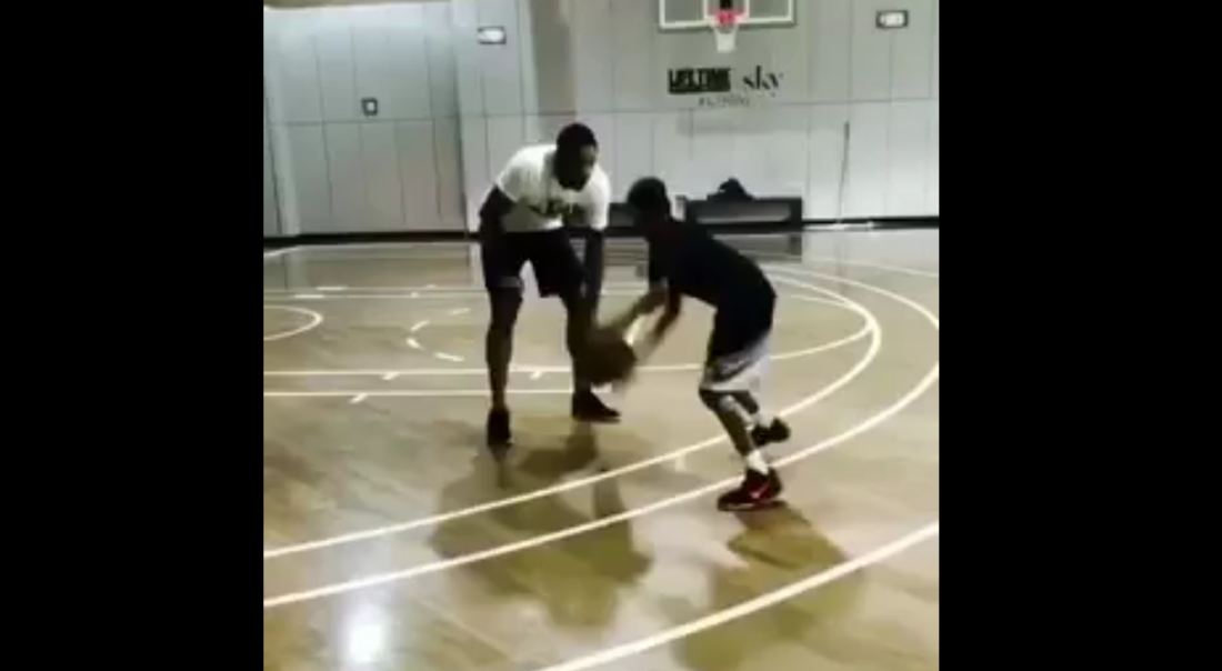 Carmelo Anthony fait taffer son fils Kiyan