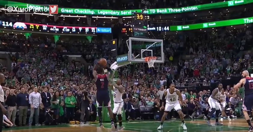 Pas clutch du tout : Wall et Beal manquent tous les deux le tir pour la gagne