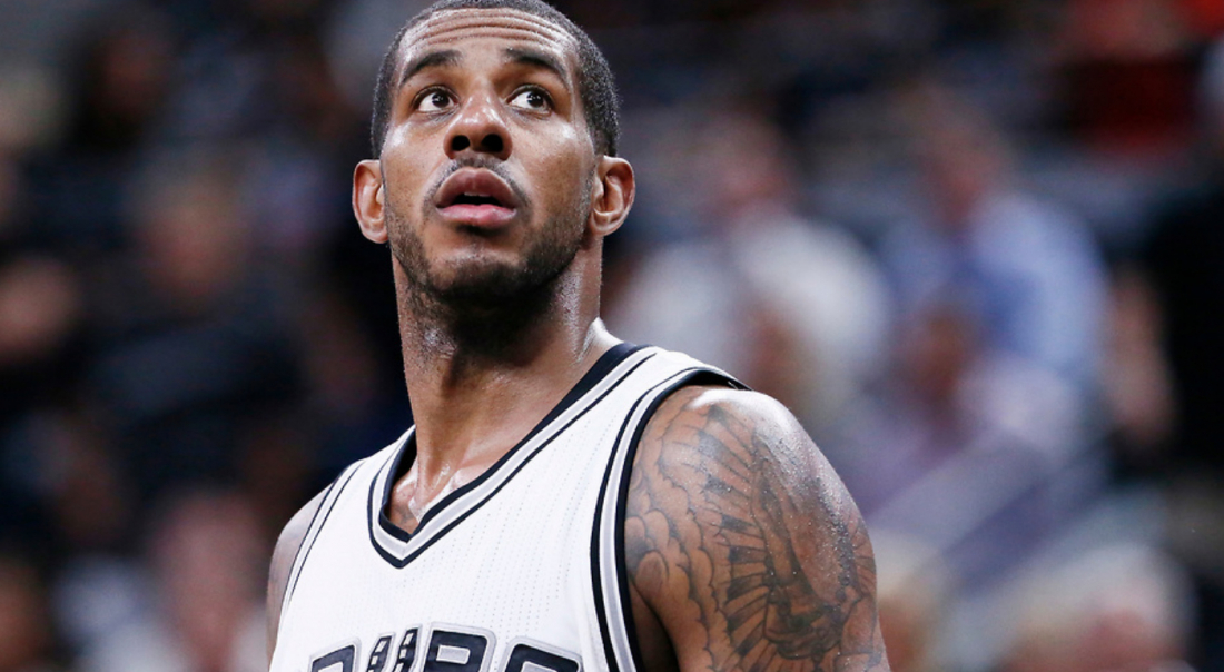 Les Spurs furieux contre les décisions des arbitres en fin de match