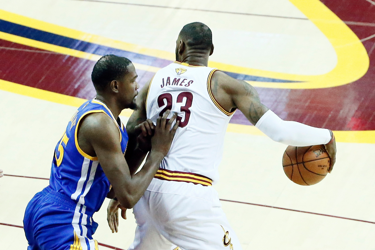 Durant aux Warriors : LeBron dira plus tard ce qu’il en pense vraiment