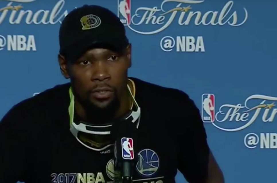 Kevin Durant clashé… par la mairie d’OKC !