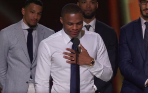 En larmes, Russell Westbrook a fendu la carapace