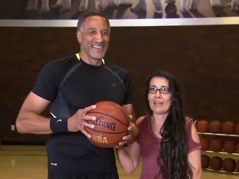 Ancien basketteur, il veut jouer la Summer League… à 61 ans !