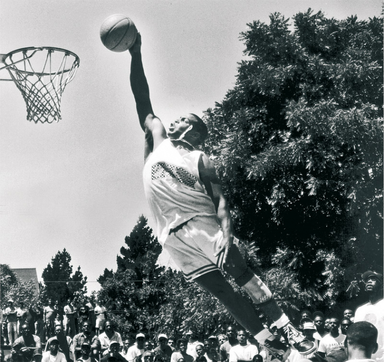 Demetrius Hook Mitchell accro au bitume Streetball Legend
