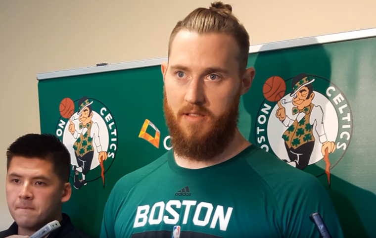 Les Boston Celtics veulent se débarrasser d’Aron Baynes