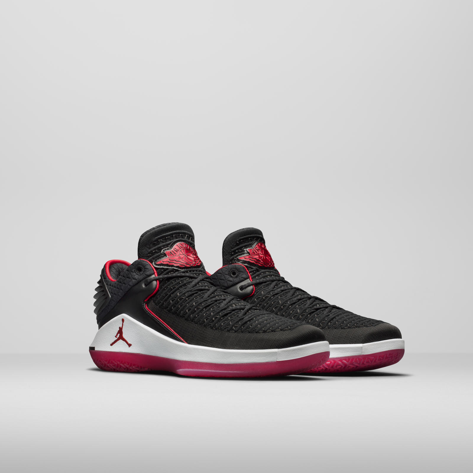 Air Jordan XXXII BredLow OG