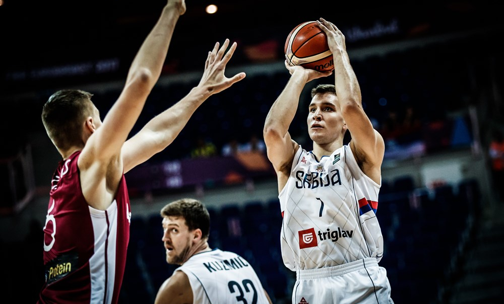 Sans forcer, la Serbie rejoint la Russie