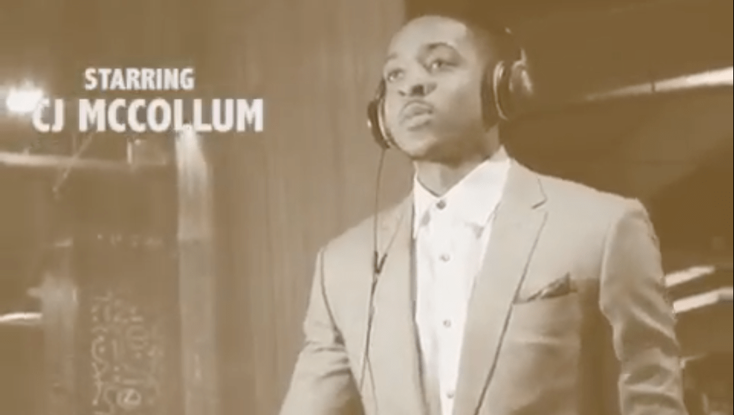 McCollum se moque de Matthews dans une excellente parodie