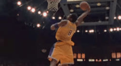 Les 40 plus belles actions de la carrière de Kobe Bryant !