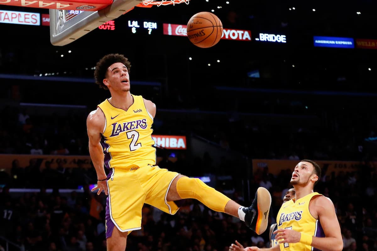 Menacé de « torture », Lonzo a le soutien des Lakers