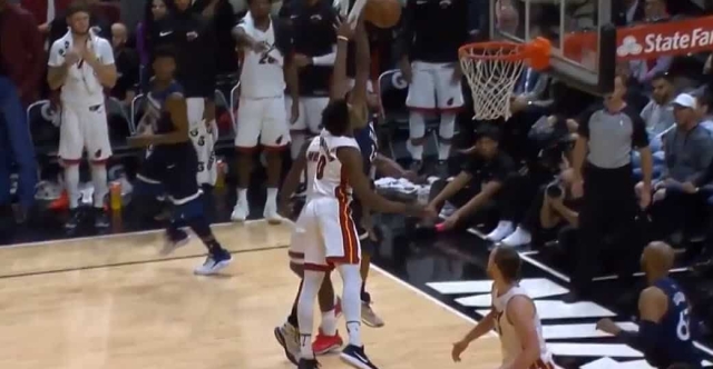 Andrew Wiggins a victimisé Josh Richardson