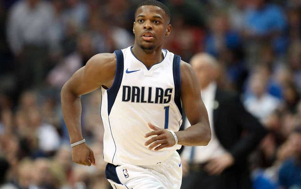 Les Mavs ont trouvé un nouveau meneur, Dennis Smith Jr is back