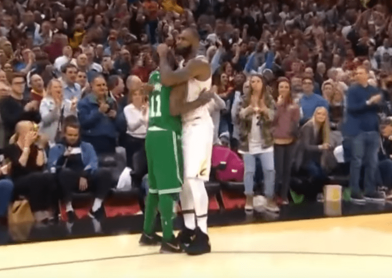 Kyrie et LeBron, des retrouvailles affectueuses
