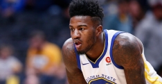 Jordan Bell suspendu pour avoir essayé de faire payer son coach