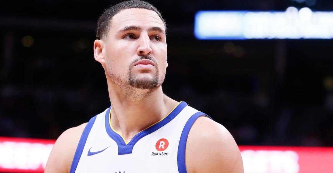 Qui prend feu plus vite que Klay Thompson ?