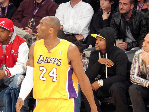 Floyd Mayweather met un million sur la table pour affronter… Kobe Bryant