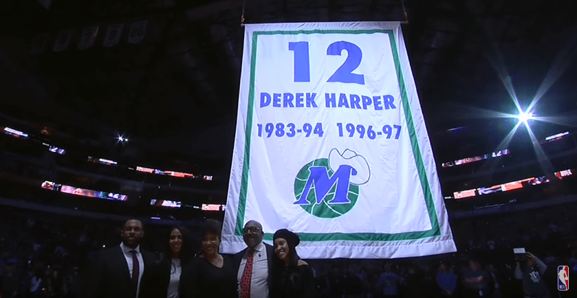 Le maillot de Derek Harper retiré par les Mavericks