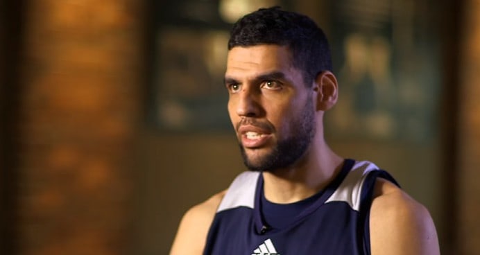 Insulté par Jordan Bell, Salah Mejri allume sévèrement le rookie des Warriors