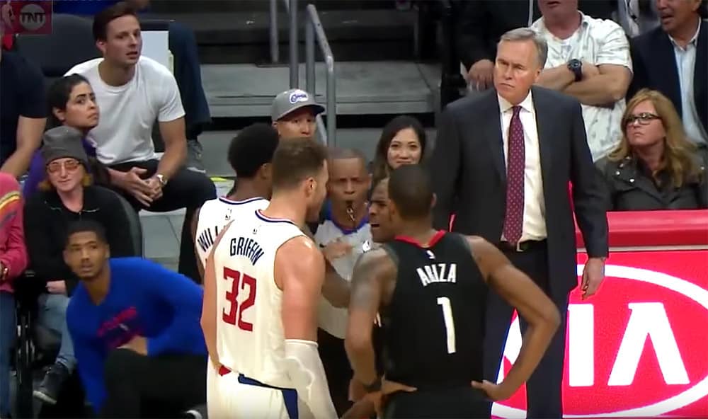 Mike D’Antoni balance un « F*** you » et accuse Blake Griffin de l’avoir percuté