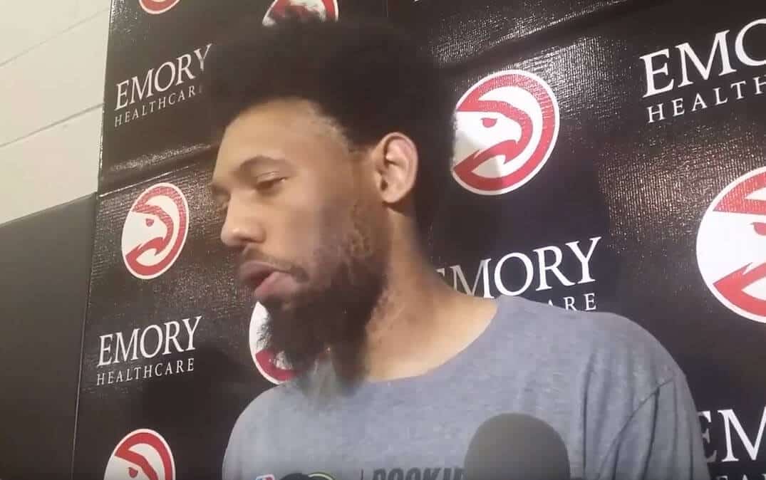 Les Hawks tankent aussi en voiture et à toute allure…