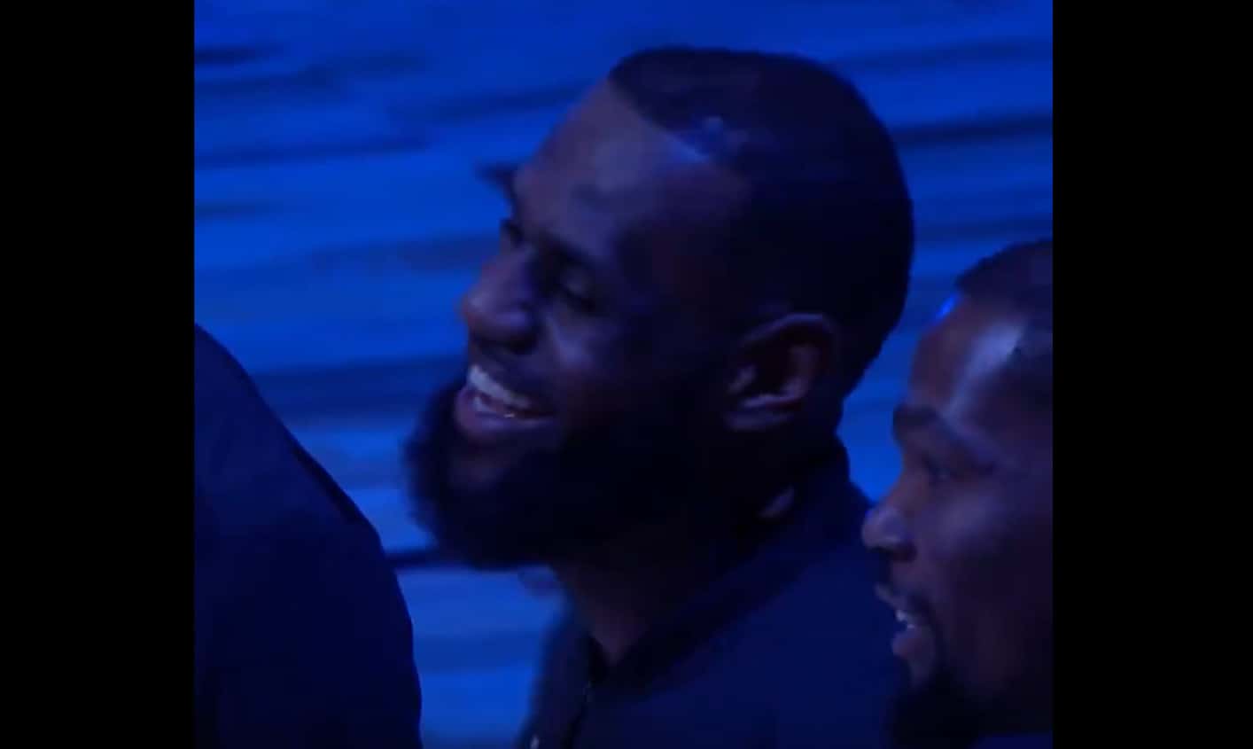 Le fail de Fergie sur l’hymne a bien fait rire les All-Stars