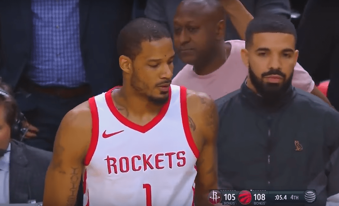 Pénible : Drake perturbe Trevor Ariza sur la dernière action