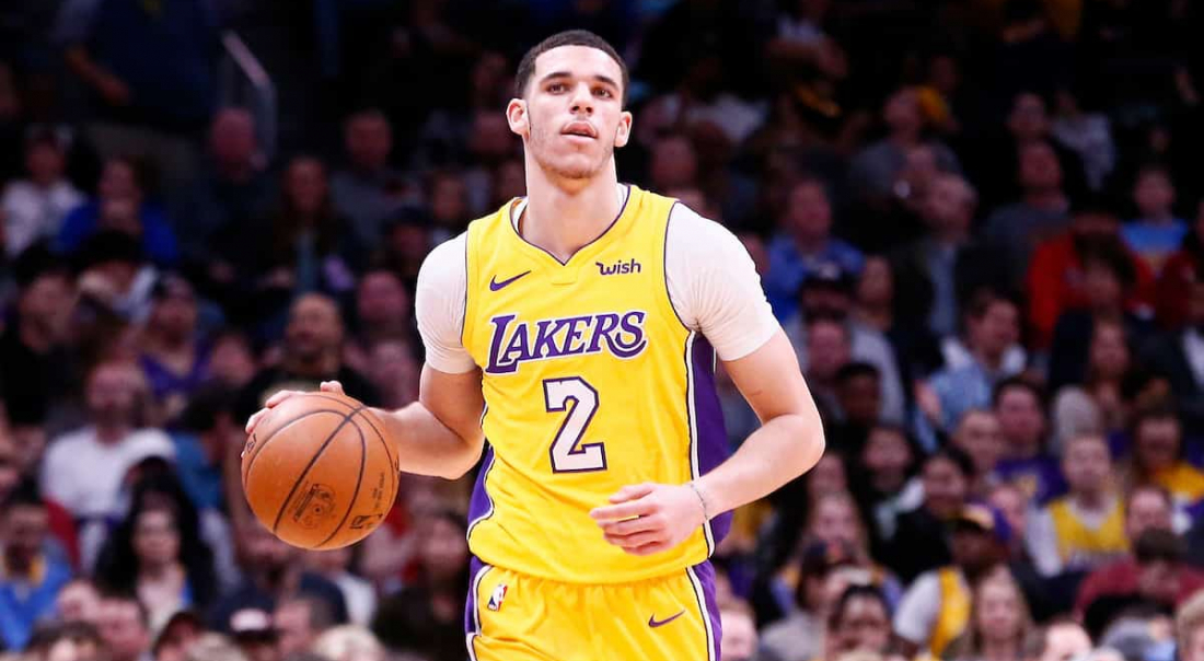 Lonzo Ball cède sa place à Kevin Knox pour le Rising Stars
