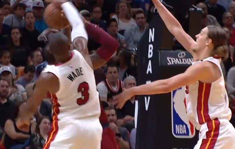 Dwyane Wade, meilleur contreur de l’Histoire parmi les arrières