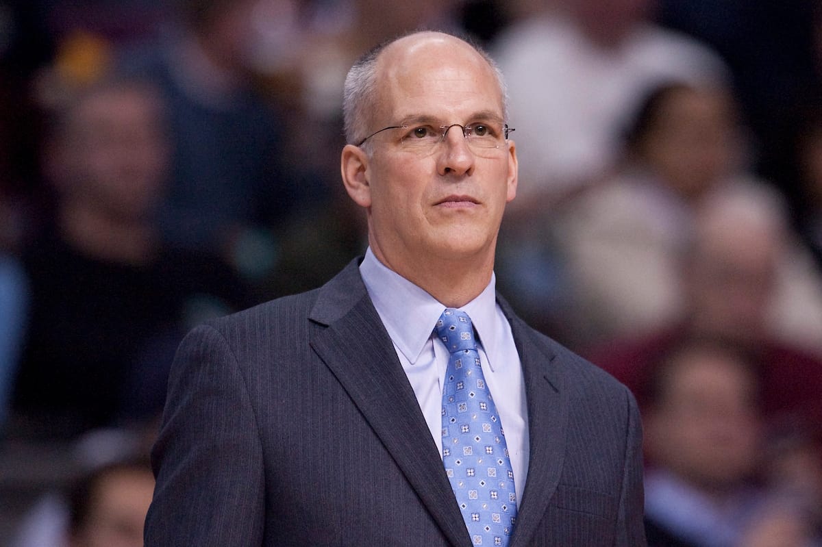 Les Suns ne garderont pas Jay Triano
