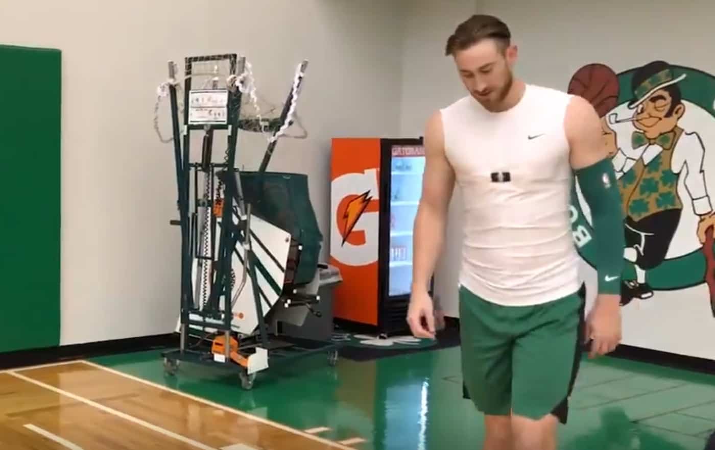 Gordon Hayward recourt, ses progrès sont encourageants