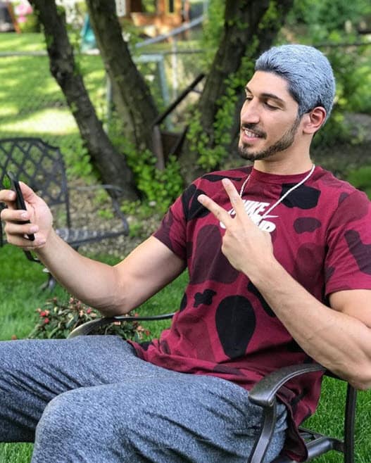 Enes Kanter a des choix capillaires curieux…