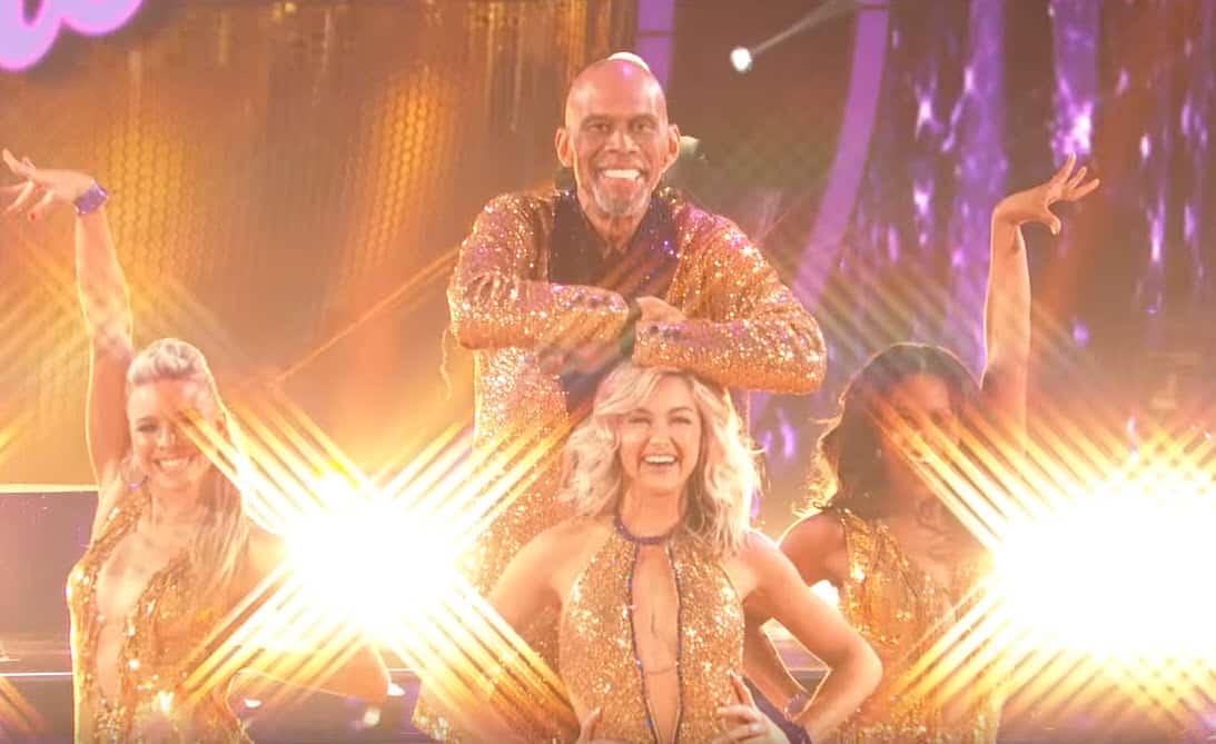 Classe : Kareem Abdul-Jabbar passe un tour dans Danse avec les Stars