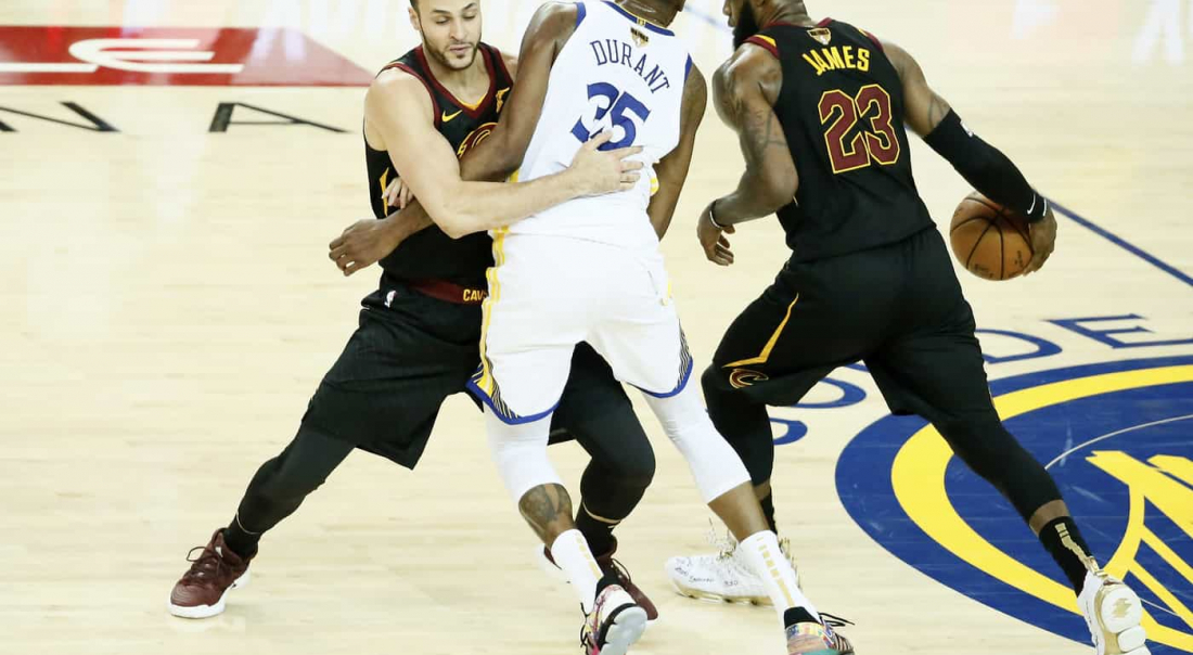 Que faire avec le banc de touche des Cleveland Cavaliers ?