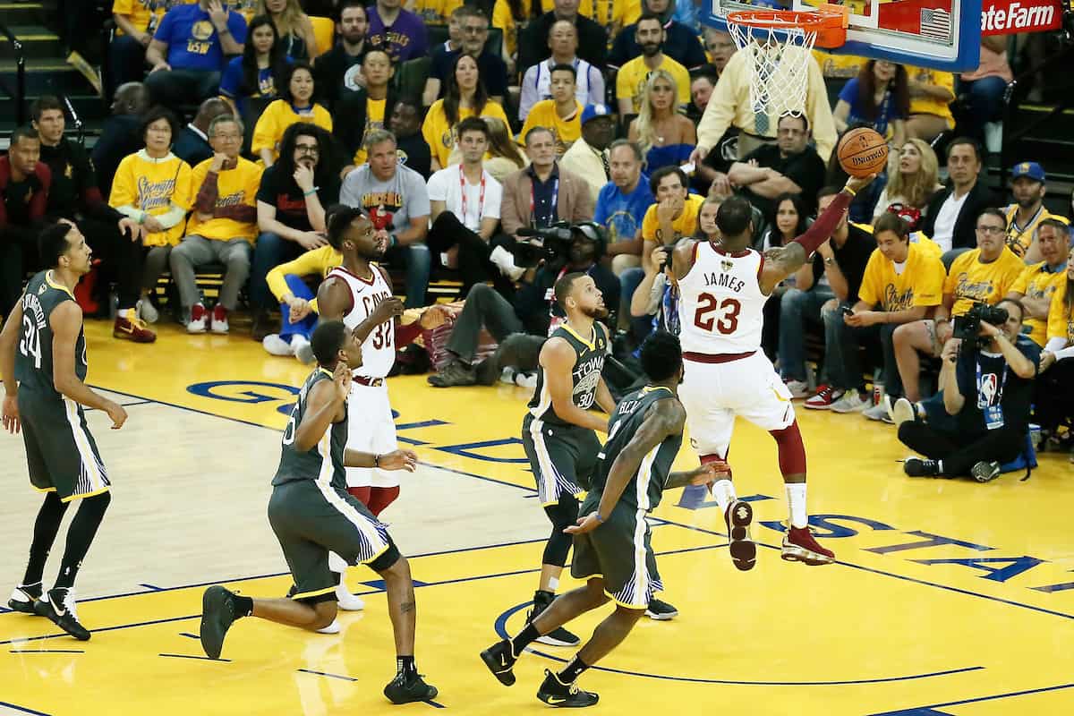 Même à domicile, LeBron James veut que ses Cavs jouent avec urgence