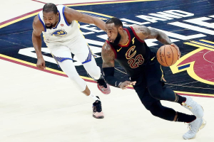 Kevin Durant moins bien noté que LeBron sur NBA 2K19