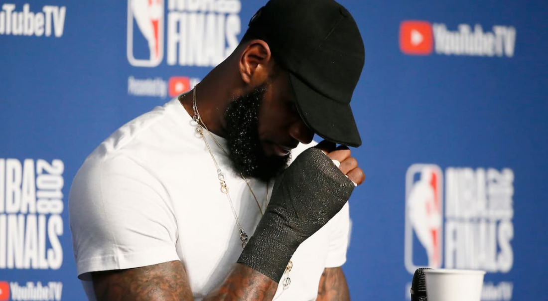 LeBron James ne sait pas encore s’il va continuer à Cleveland