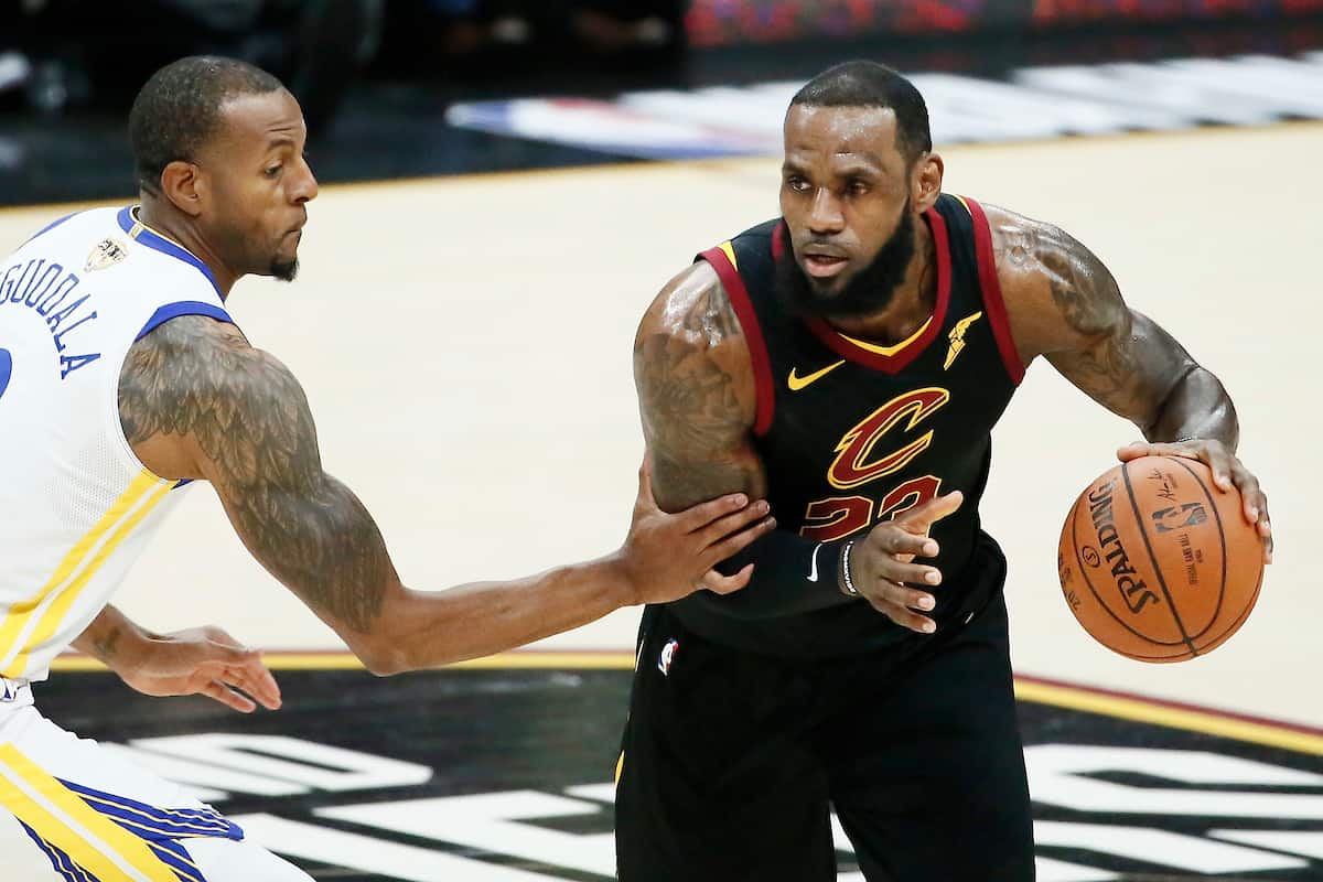 LeBron James serait intrigué par un duo avec Paul George