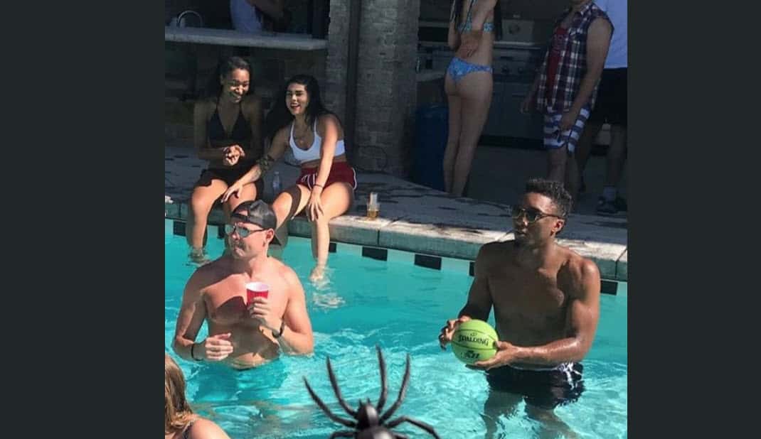 Donovan Mitchell se pointe au barbecue d’un fan