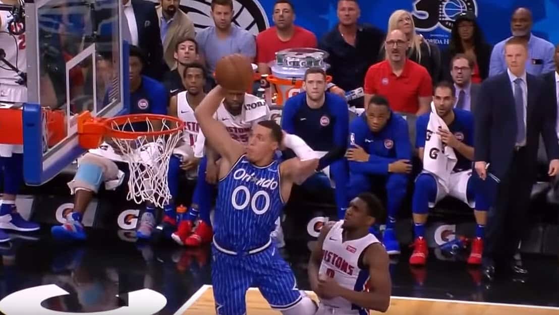 Quand Aaron Gordon se prend pour Karl Malone