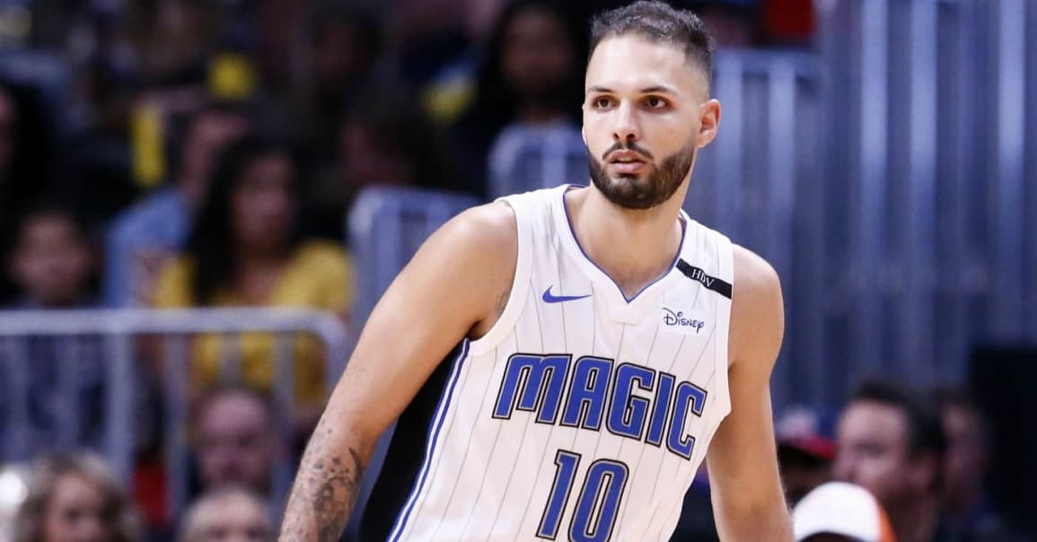 Evan Fournier critique Bertans : si on peut jouer, on doit jouer