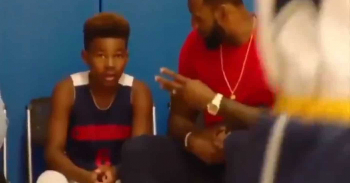 Coach LeBron remonte le moral de son fils Bryce