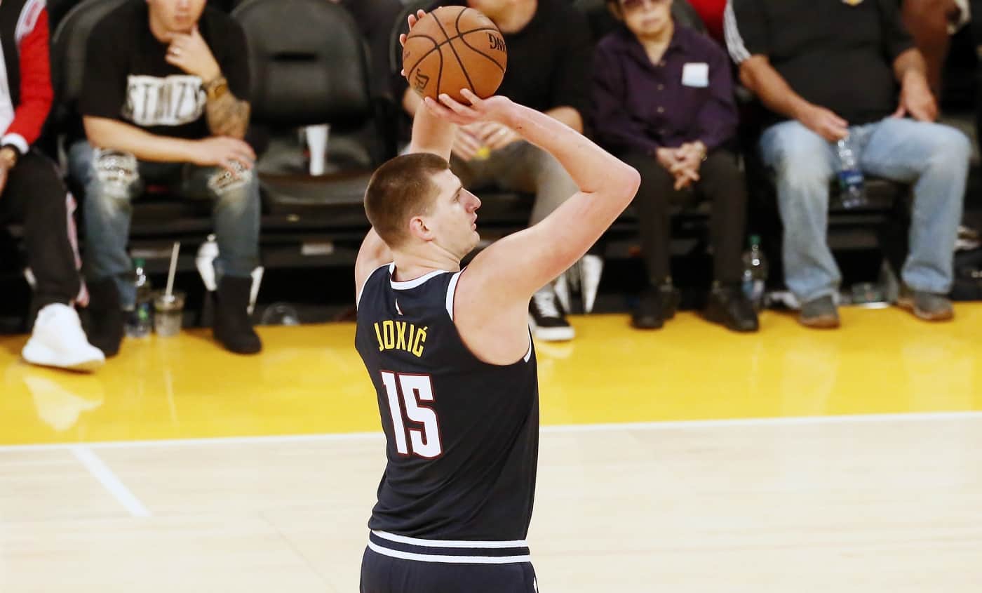 Nikola Jokic s’offre un record de Wilt Chamberlain, quelle campagne légendaire